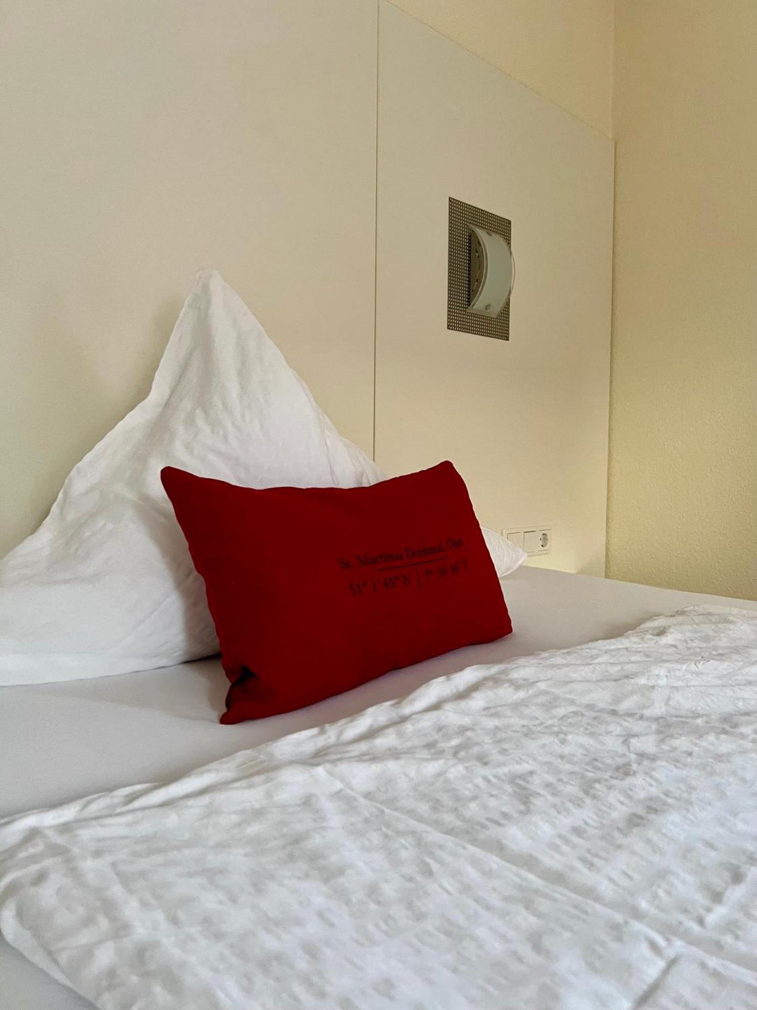 Hetzel'S Hotelchen Olpe bei Meschede エクステリア 写真
